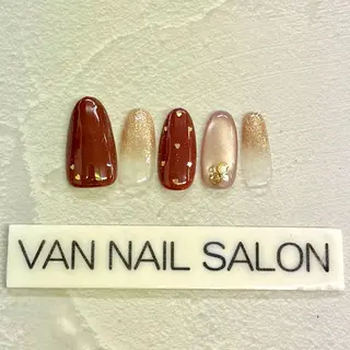ネイル Van Nail Salonのネイルデザイン