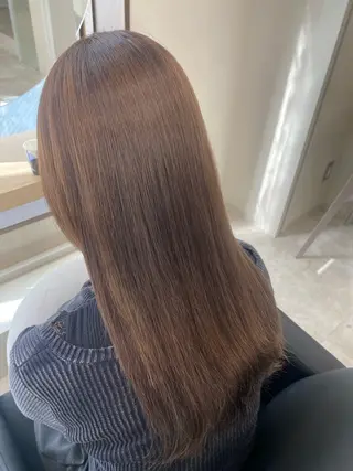 カラー EIGHT's札幌 AiRIのヘアスタイル