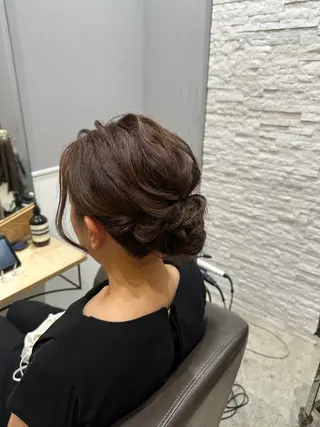 ミディアム miloc MOMOKAのヘアスタイル
