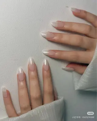 ネイル 高木 維麗絲のネイルデザイン