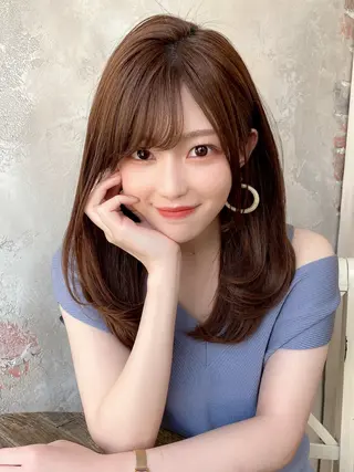 セミロング カラー 山﨑 翼のヘアスタイル