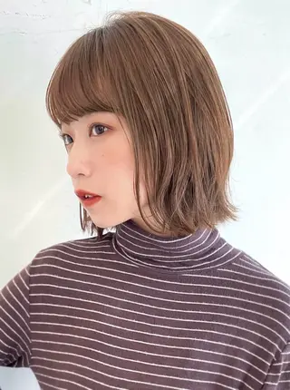 ミディアム カラー OAK 学芸大学所属・秋葉萌　透明感カラー /レイヤー/ボブ♡のヘアスタイル