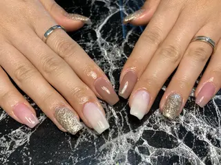 ミディアム ネイル ✴︎ Delightのネイルデザイン