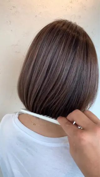 ショート 髪質改善 上品艶感カラーのヘアスタイル