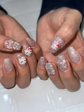 ネイル Elegancia. Hiromiのネイルデザイン