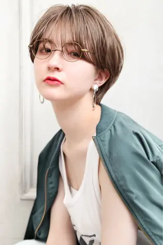 ショート カラー 津村 優明のヘアスタイル