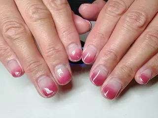 ネイル ECLAT エクラ所属・寺山 千鶴のネイルデザイン