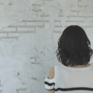 ミディアム ému エミュ　hair &spa所属・近藤 みゅうまのヘアスタイル