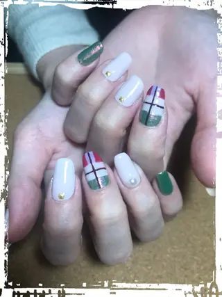 ネイル ECLAT エクラ所属・寺山 千鶴のネイルデザイン