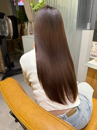 ロング やはらりの/ 透明感カラー‎のヘアスタイル