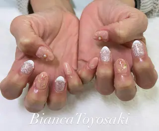 ネイル タマキ リノ　ビアンカ豊崎のネイルデザイン