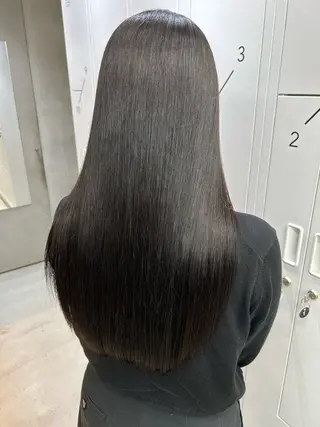 ロング パーマ VIE表参道所属・艶感カラー💫 りょお🫧のヘアスタイル