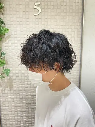 ミディアム 新宿メンズパーマ ヨモギダのヘアスタイル