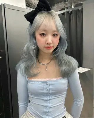 セミロング 梅田/ハイトーン /yuriのヘアスタイル