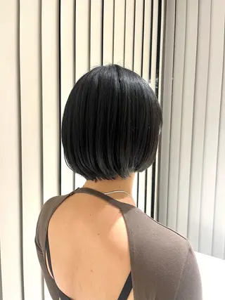 ショート 青山 莉奈のヘアスタイル