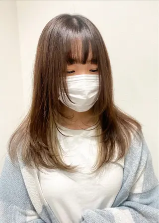 セミロング anli所属・tomomi /レイヤーカットのヘアスタイル