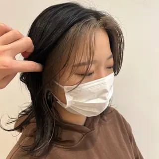 セミロング 🐺ウルフ× ハイトーン🐺MOEのヘアスタイル