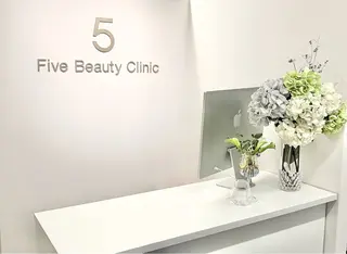 アイブロウ 🤍Five Beauty Clinic所属・衛藤 志歩子の眉毛・アイブロウイメージ