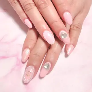 ネイル エステとネイル ローズコンフォートのネイルデザイン