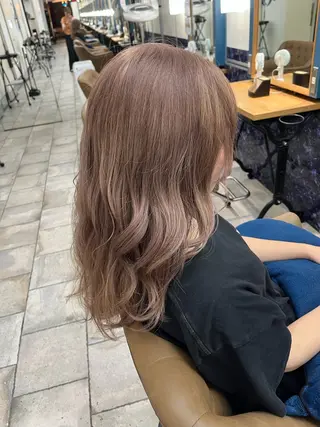 ロング カラー/アイリスト 麻優のヘアスタイル