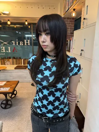 セミロング レイヤーウルフ エクステ磯部のヘアスタイル