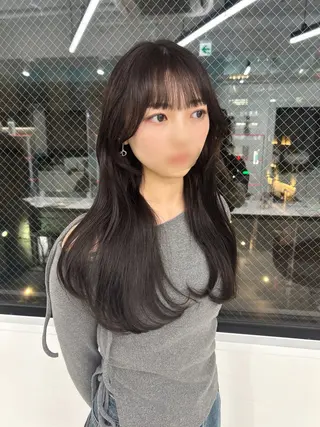 ロング カラー エフェクトブリーチ／ レイヤーカット／翔のヘアスタイル