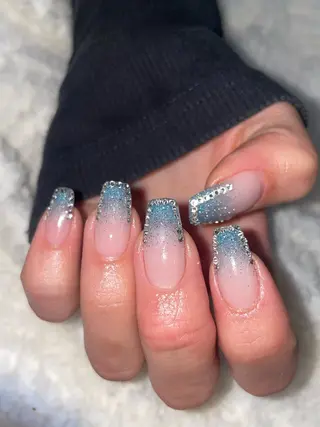 カラー nalu🐚 京橋｜Rommyのネイルデザイン