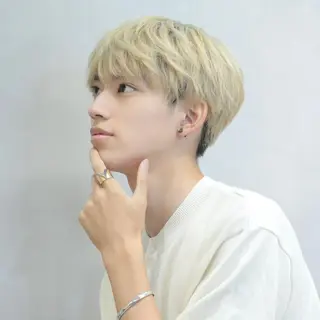 ショート カラー メンズ 飯塚 想のヘアスタイル