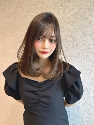ミディアム ❤️ブリーチなし💚 ダブルカラー平野実花のヘアスタイル