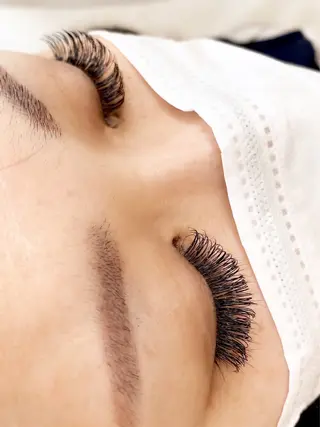 マツエク・マツパ Lucia Stock eyelash salon所属・Lucia 内田のマツエク・マツパデザイン