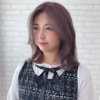 ミディアム カラー abilita AZUSAのヘアスタイル