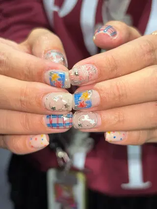 ネイル 🪐富島彩夏 /海外nail🪐のネイルデザイン