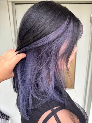 セミロング カラー アオバ / ハイトーンカラーのヘアスタイル