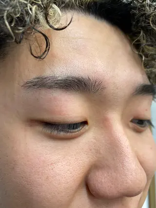 アイブロウ 杉浦 愛華のヘアスタイル