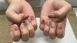 ネイル Crea la Luce京橋店所属・タブチ モモカのネイルデザイン