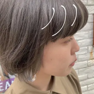 カラー ヤマダ サクラのヘアスタイル