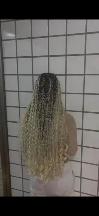 ロング ヘアアレンジ コーンロウ/ ブレイズ　大田竜也のヘアスタイル