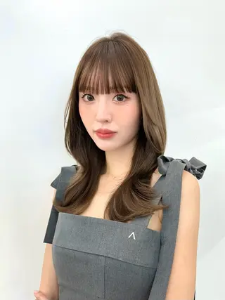 ミディアム カラー 盛れる顔周り /透明感/かりん🎀のヘアスタイル