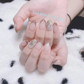 ネイル 💅ネイルハウス🏡 🎀TOMO🎀のネイルデザイン