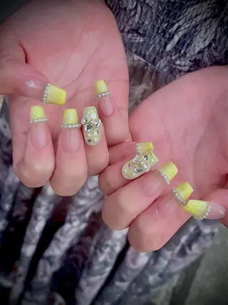 ネイル nine.🦋 YUKOのネイルデザイン