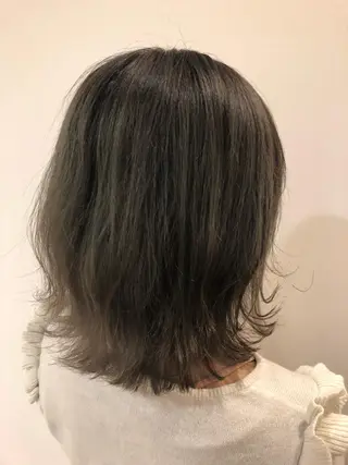 ショート カラー 似合わせ.ﾍｱｾｯﾄ 得意🌹井上美沙のヘアスタイル