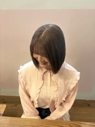 カラー やの こはくのヘアスタイル