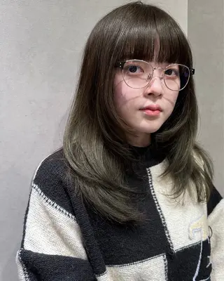 セミロング morrow by suntown所属・東浦和morrow SERINAのヘアスタイル