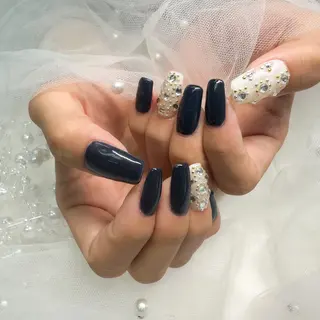 ネイル Bonnal所属・Manamǐ 個性派のネイルデザイン