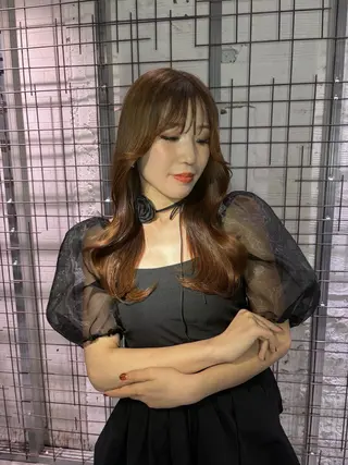 セミロング カラー AYANE 韓国ヘア /レイヤーカットのヘアスタイル