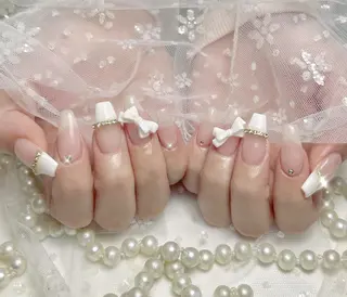 ネイル Queenie 🦋のネイルデザイン