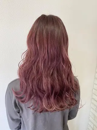 ロング 山本 茉希のヘアスタイル