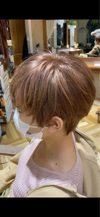 ショート カラー 美髪改善・ブリーチ tadasuke⭐️のヘアスタイル