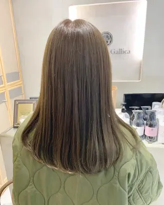 セミロング カラー 暗髪🐈‍⬛艶髪☔︎ 愛弥のヘアスタイル