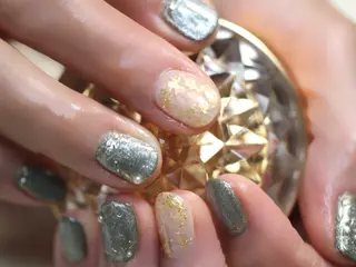 ネイル ママリンド　志村坂上店所属・しみ えんのネイルデザイン